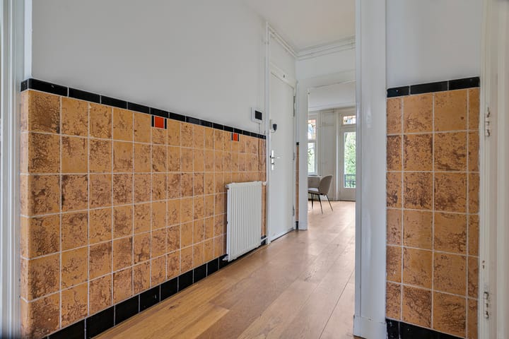 Photo 13 of Surinameplein 76-2