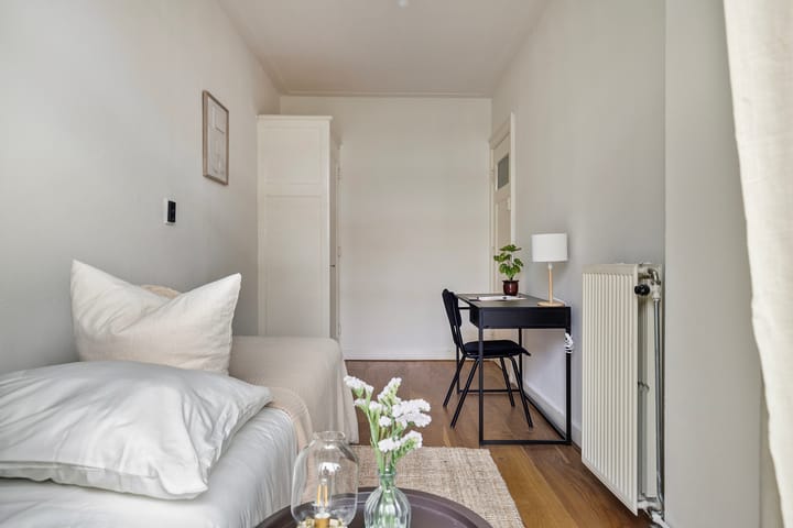 Photo 16 of Surinameplein 76-2