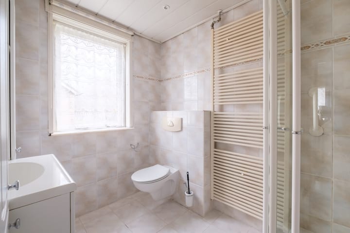 Foto 23 van Burg.van Haersoltestraat 27