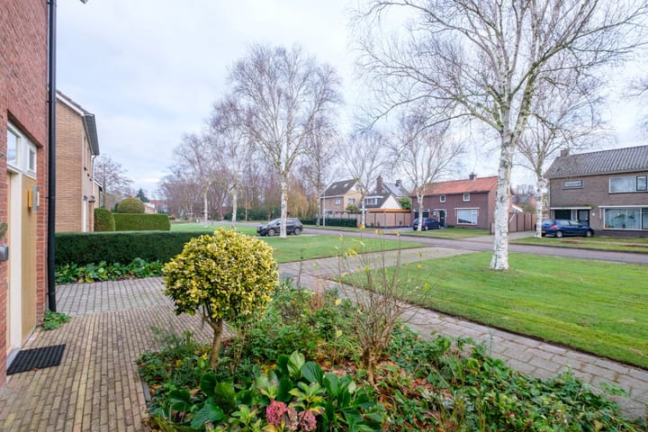 Foto 36 van Burg.van Haersoltestraat 27