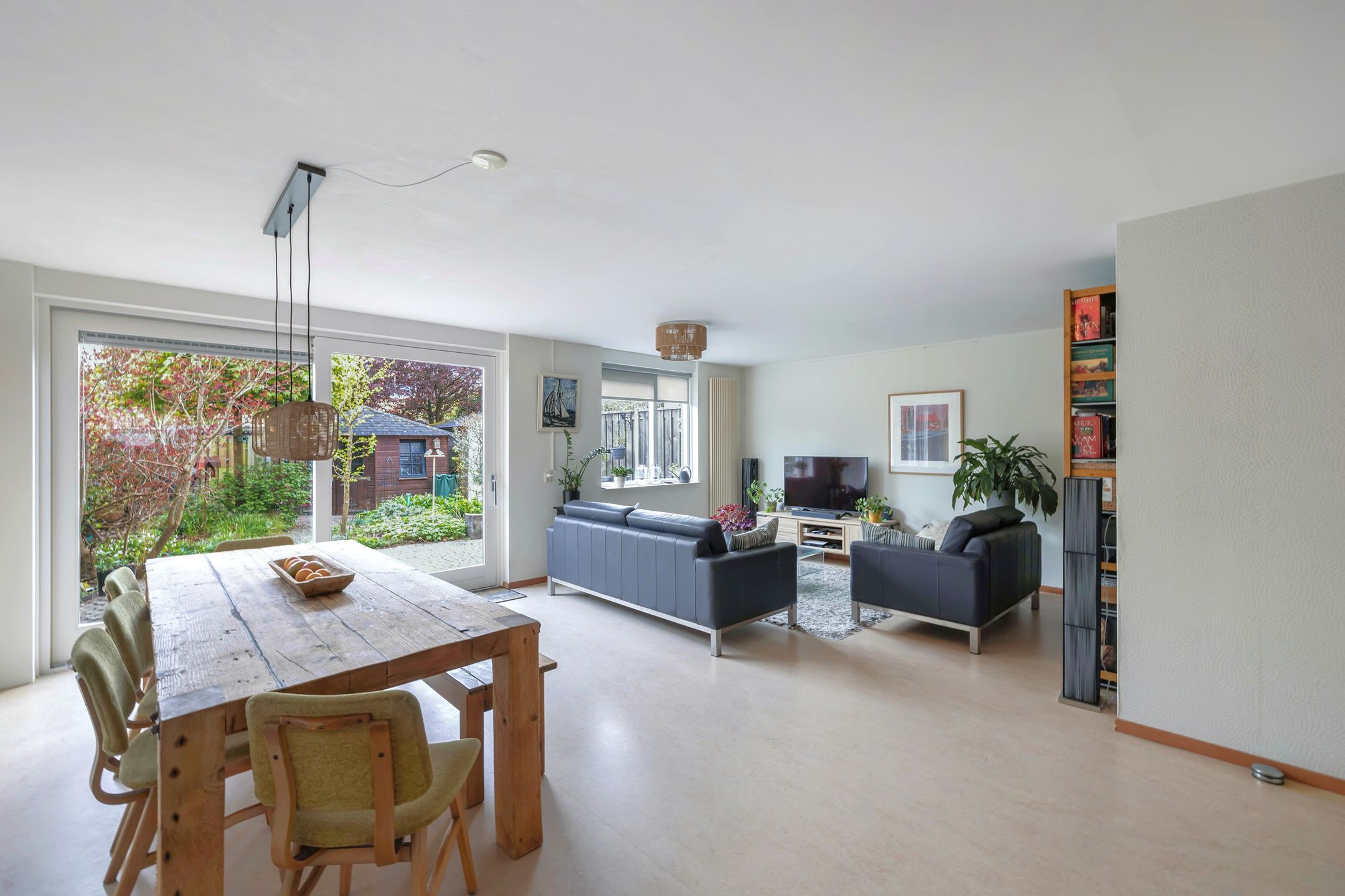 Foto 9 van Monnickendamstraat 16