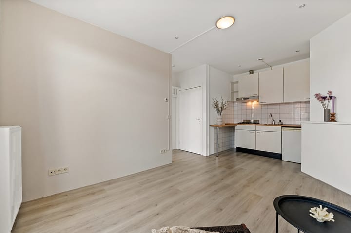 Foto 7 van Van Zeggelenlaan 353-A