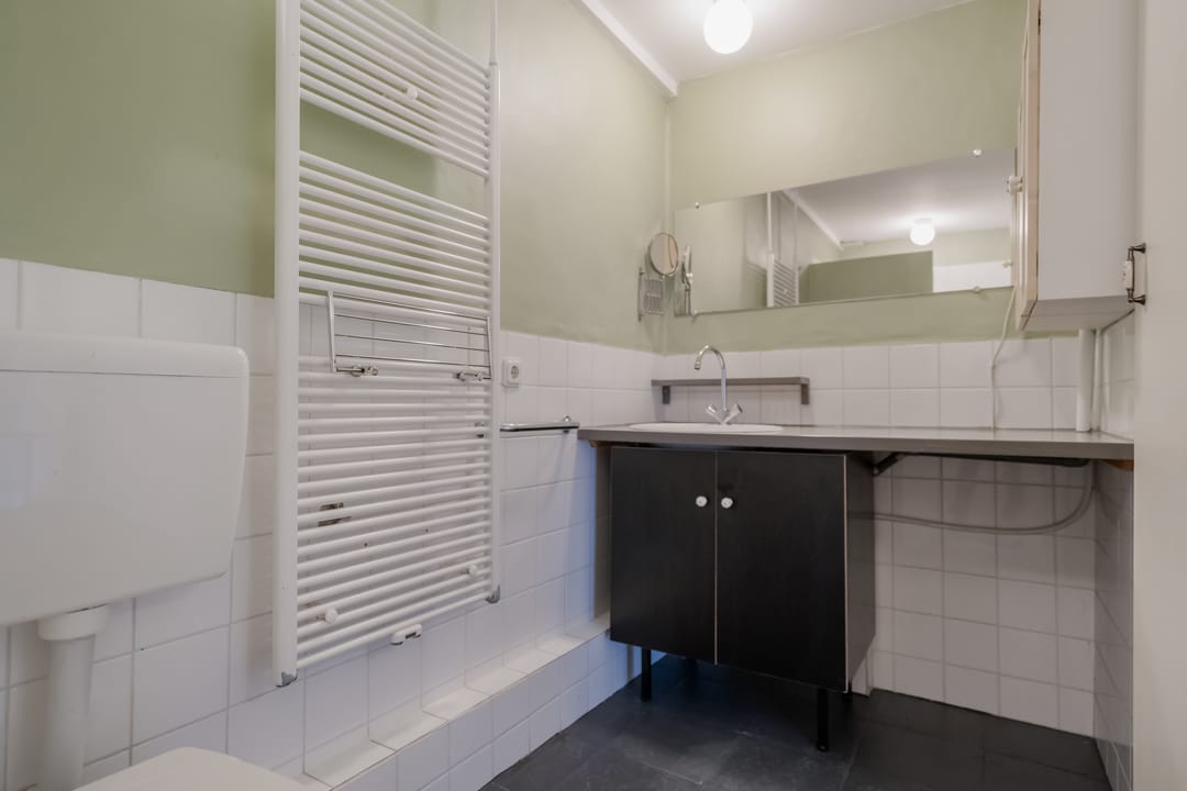 Photo 23 of Raamstraat 15