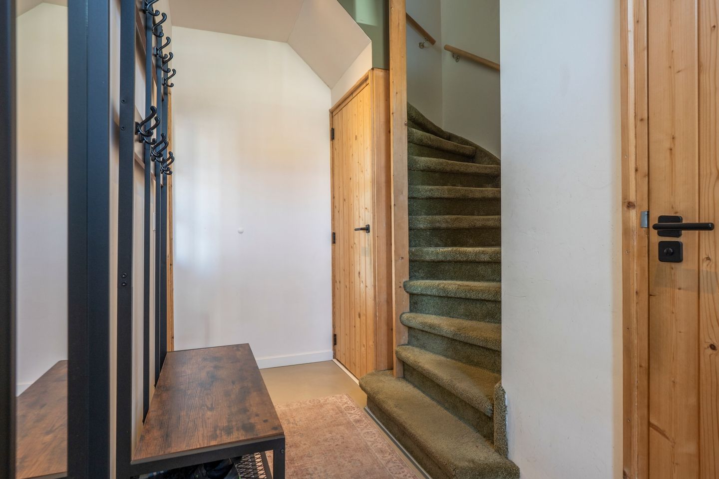 Photo 5 of Beneluxstraat 9