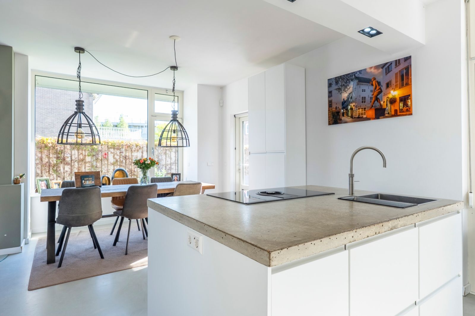 Photo 15 of Beneluxstraat 9