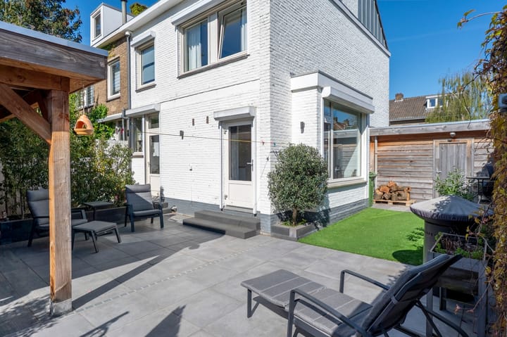 Foto 21 van Beneluxstraat 9