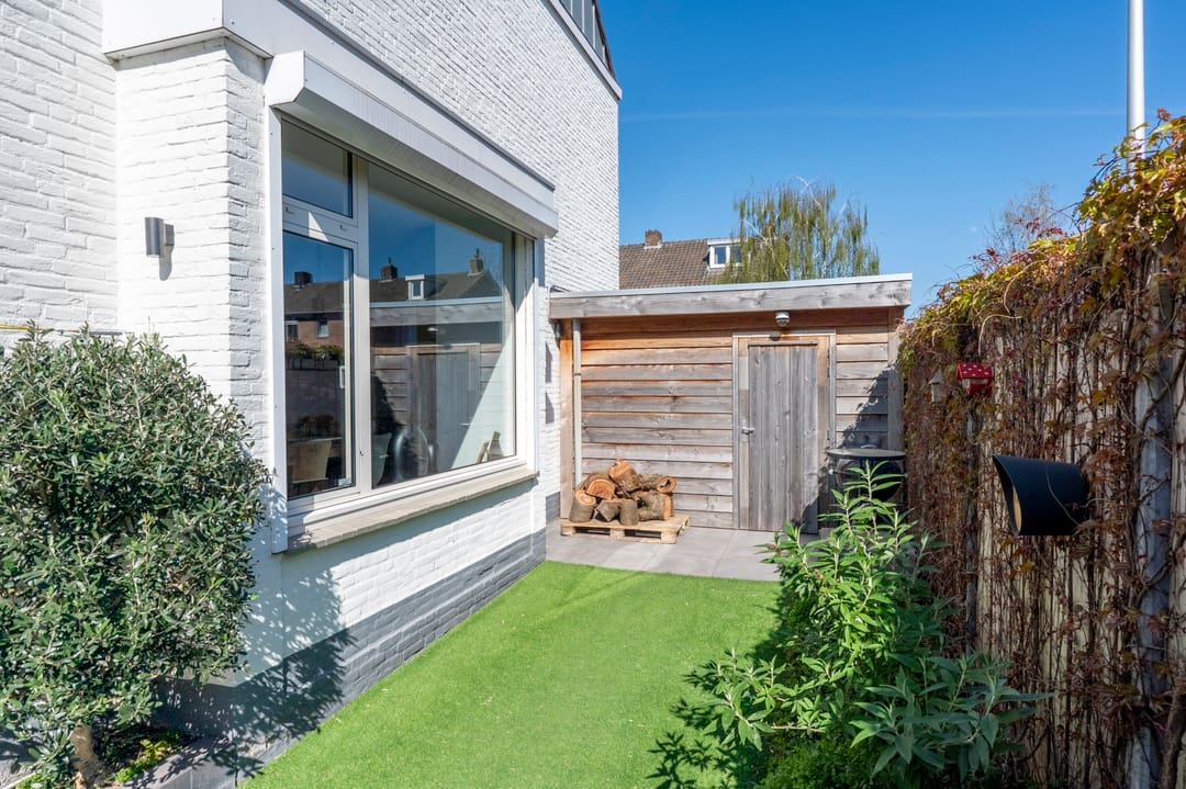 Photo 22 of Beneluxstraat 9