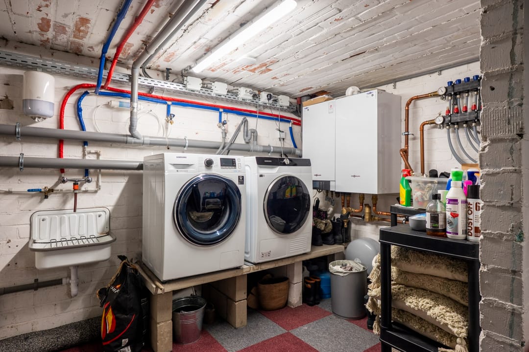 Photo 37 of Beneluxstraat 9