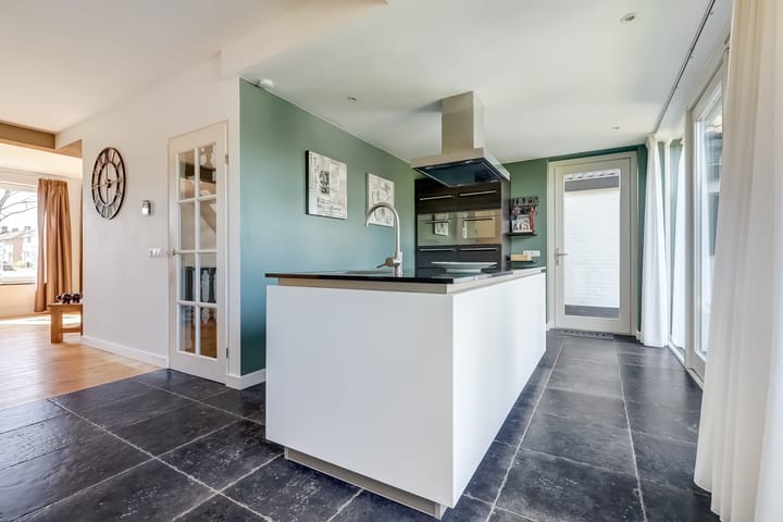 Photo 16 of Pater Willemsplantsoen 1-A