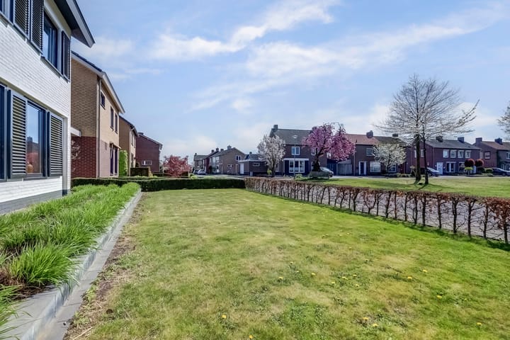 Photo 60 of Pater Willemsplantsoen 1-A