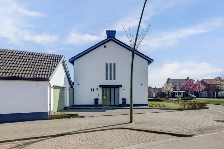 Photo 64 of Pater Willemsplantsoen 1-A