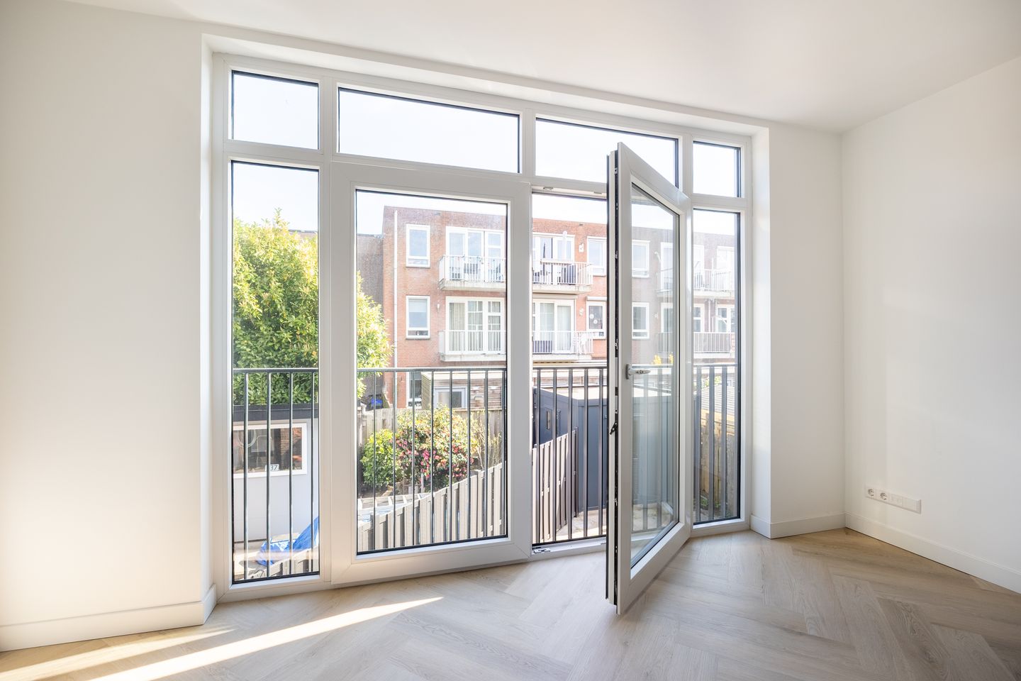 Foto 4 van Amsterdamsestraatweg 737-B