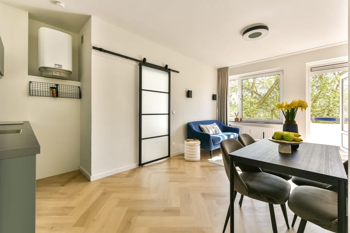 Foto 8 van Van Nijenrodeweg 85