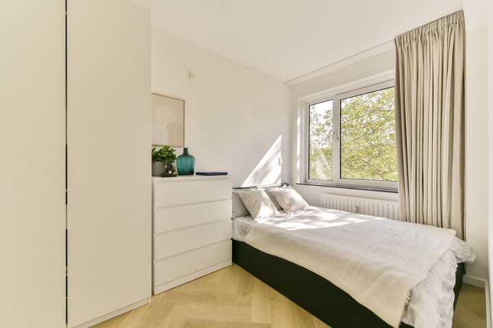 Foto 15 van Van Nijenrodeweg 85