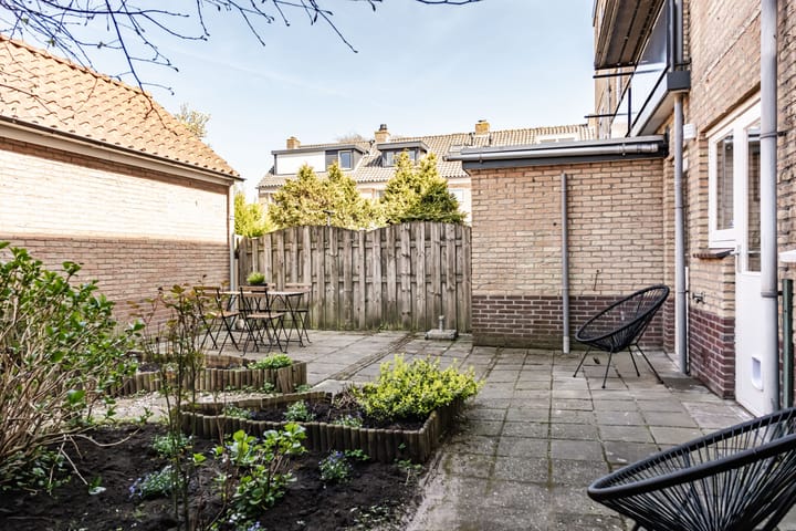 Foto 2 van Antillenstraat 5