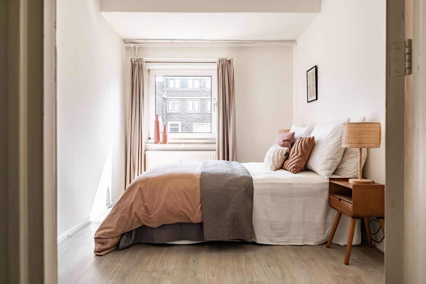 Photo 19 of Antillenstraat 5