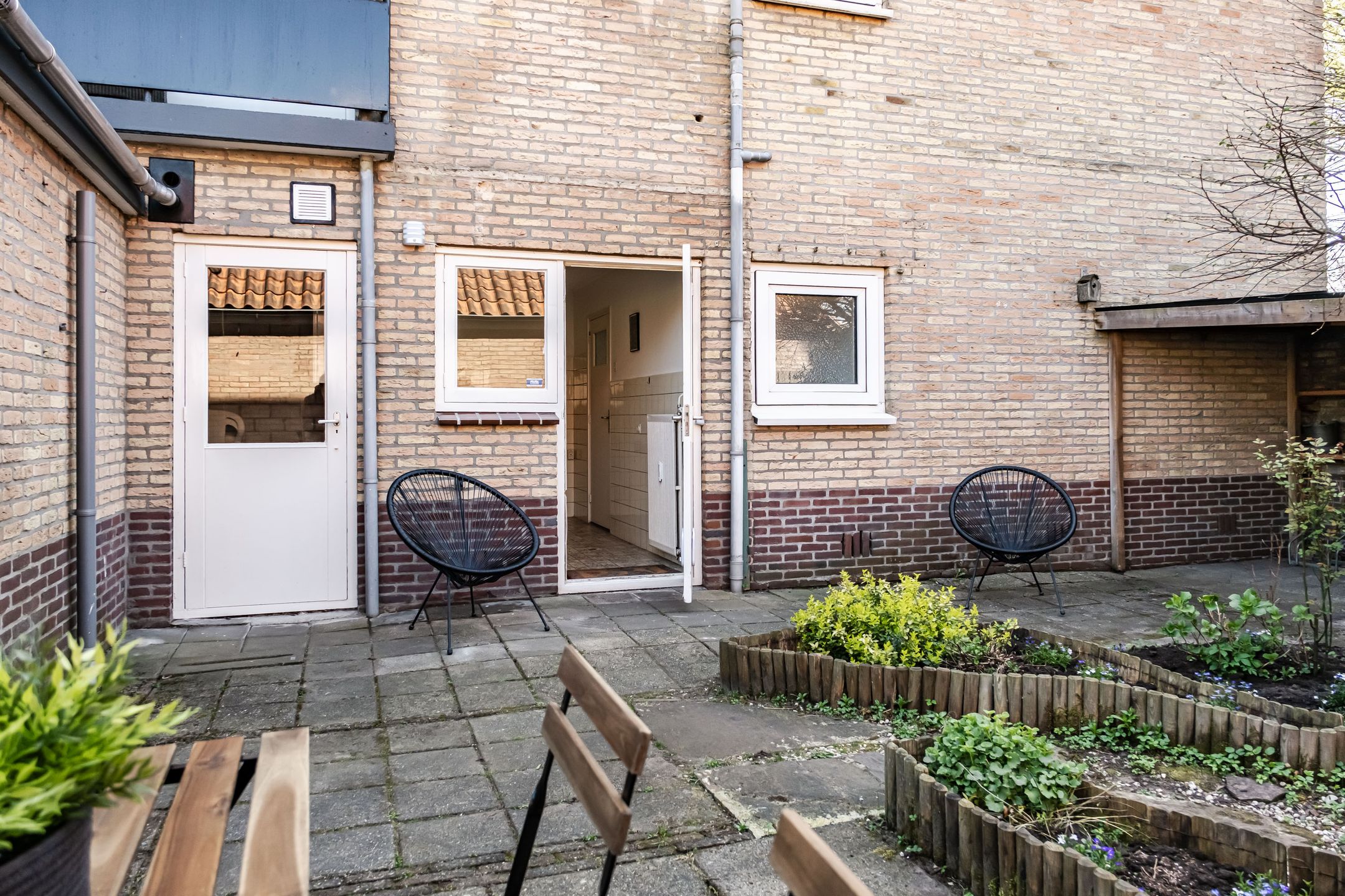 Photo 24 of Antillenstraat 5