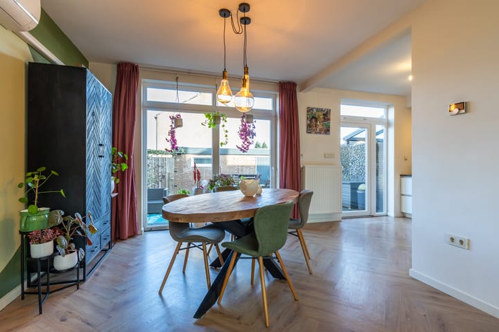 Foto 7 van Einsteinstraat 199