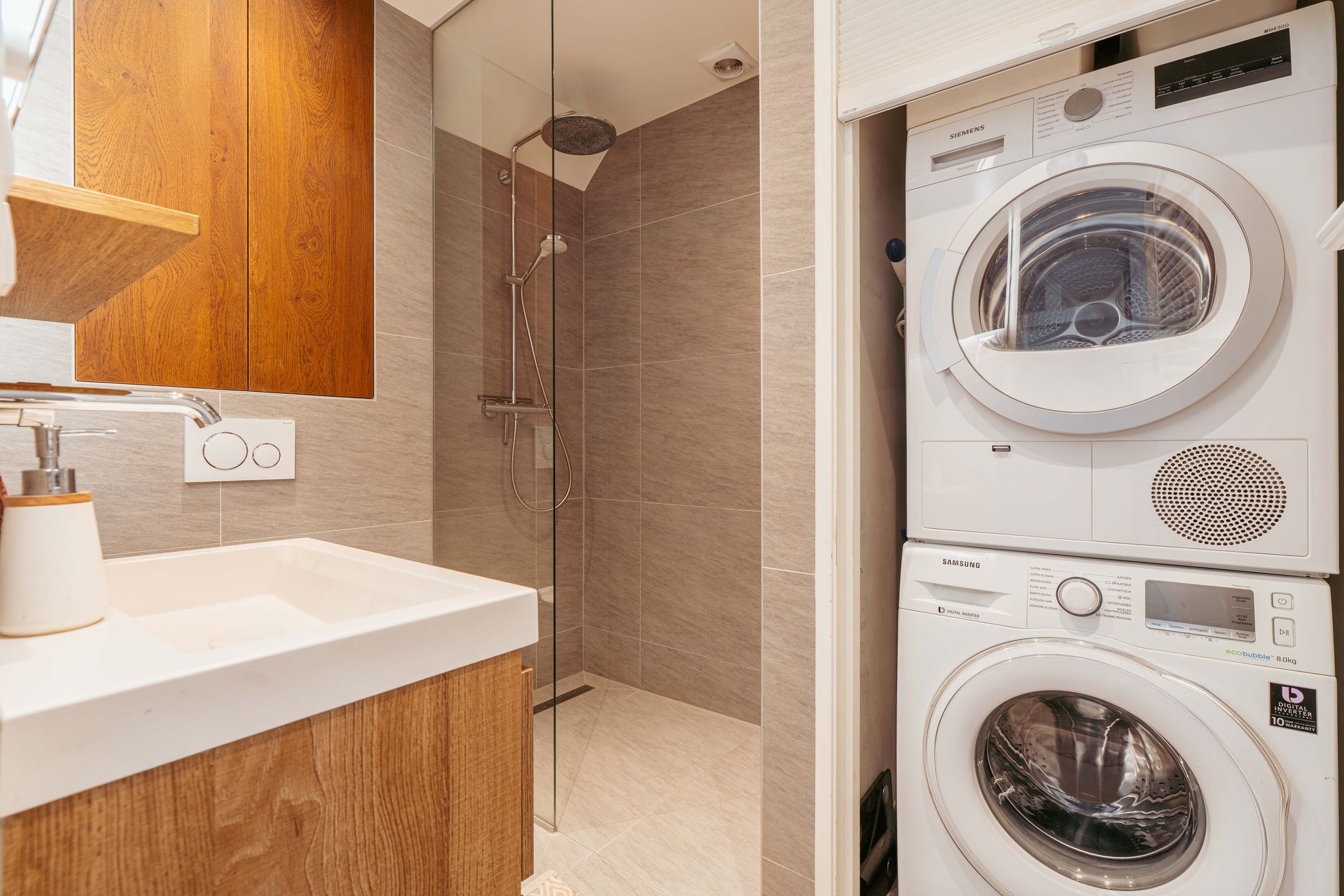 Foto 24 van Vechtstraat 139-H