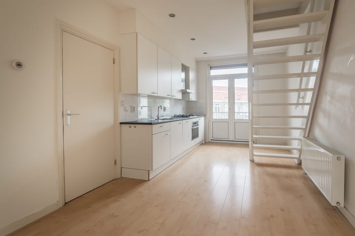 Foto 3 van Waalstraat 24-3