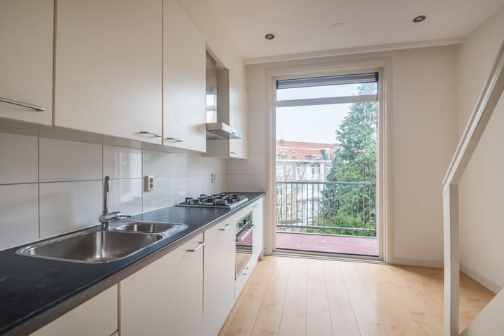 Foto 4 van Waalstraat 24-3