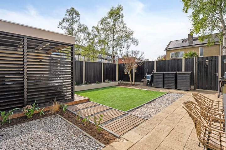 Foto 3 van Larixplein 1