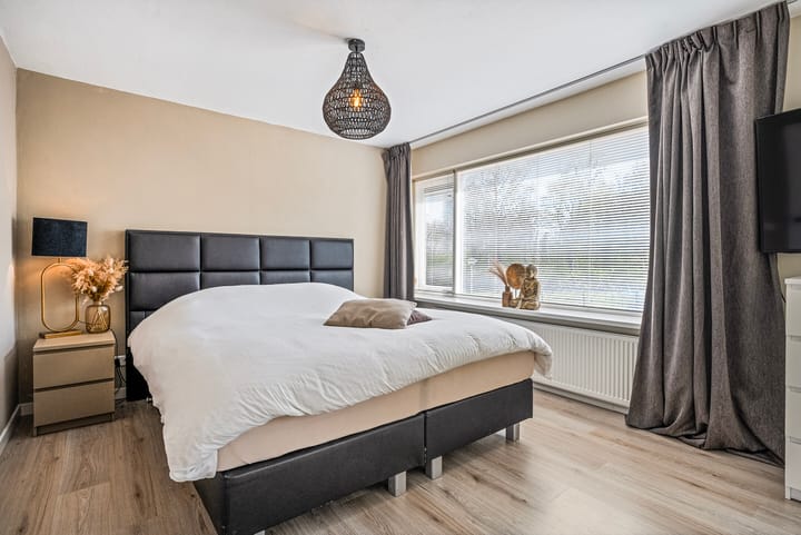 Foto 22 van Larixplein 1