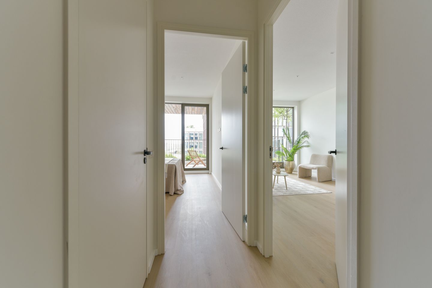 Photo 10 of Hoola van Nootenstraat 276