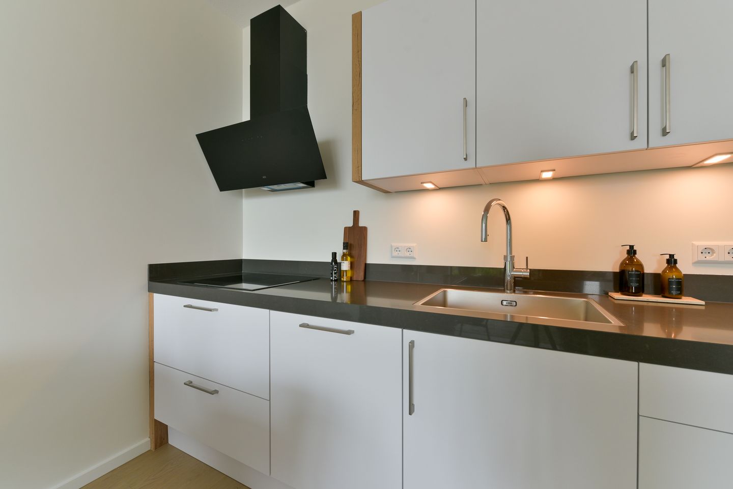 Photo 20 of Hoola van Nootenstraat 276