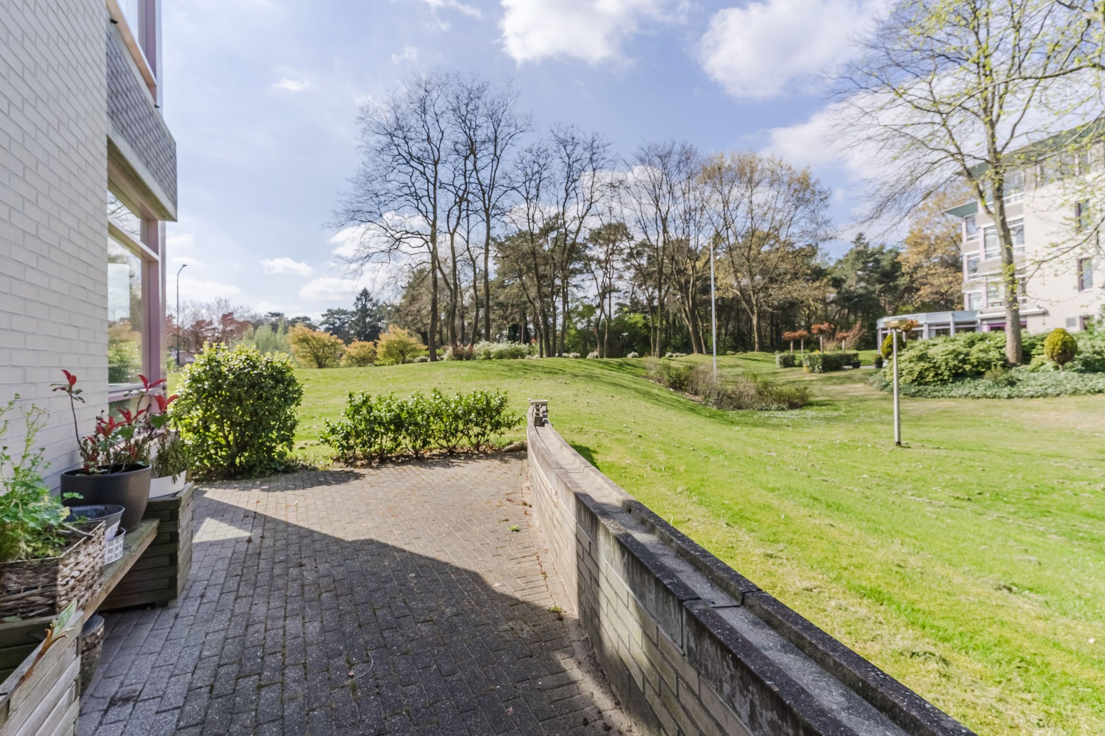 Photo 36 of Duinlaan 11