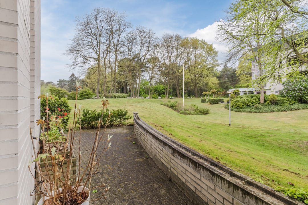 Photo 38 of Duinlaan 11