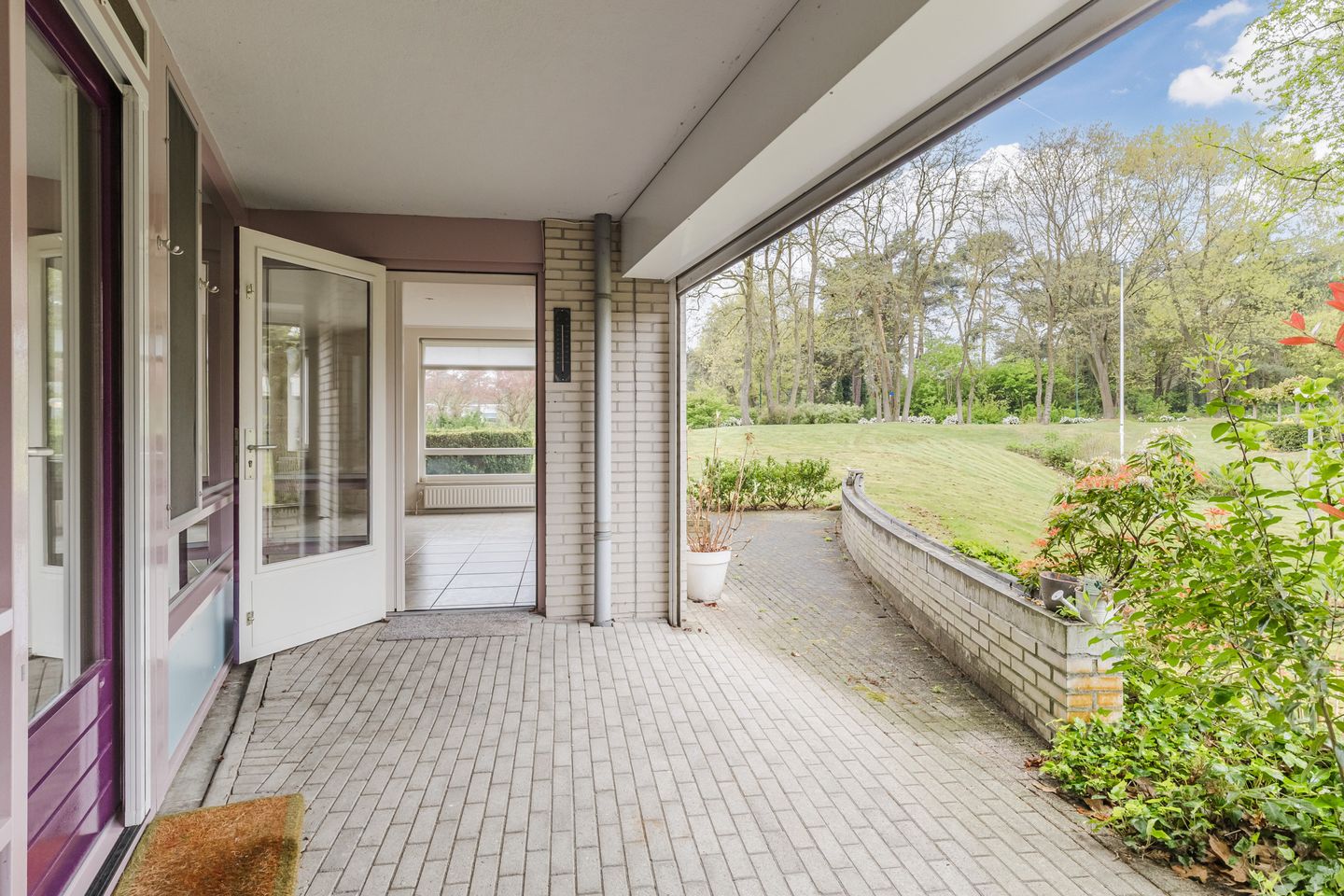 Photo 34 of Duinlaan 11