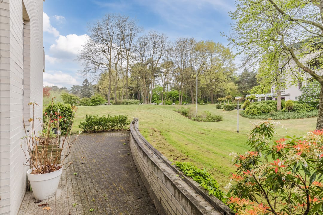 Photo 37 of Duinlaan 11