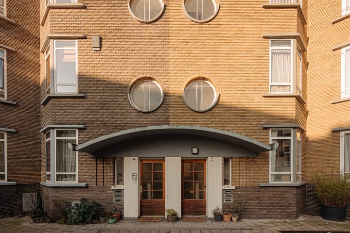 Foto 2 van Courbetstraat 2-2