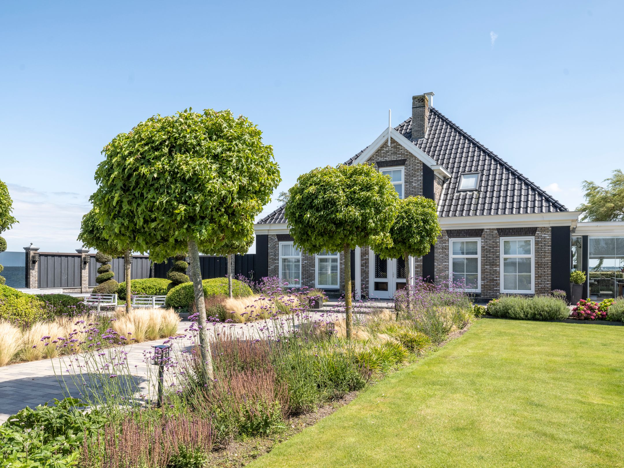 Photo 3 of Zeedijk 2-K