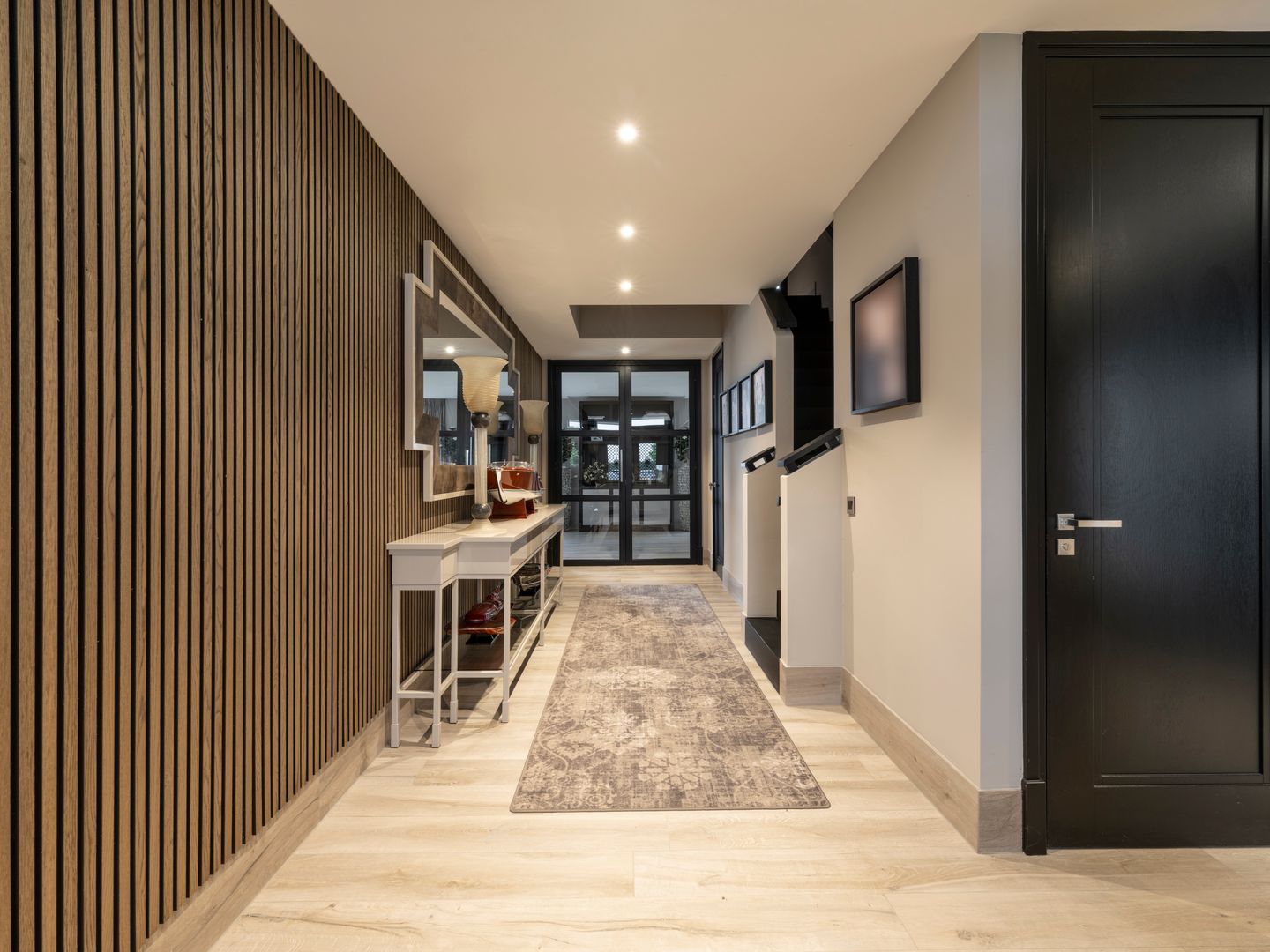 Photo 4 of Zeedijk 2-K