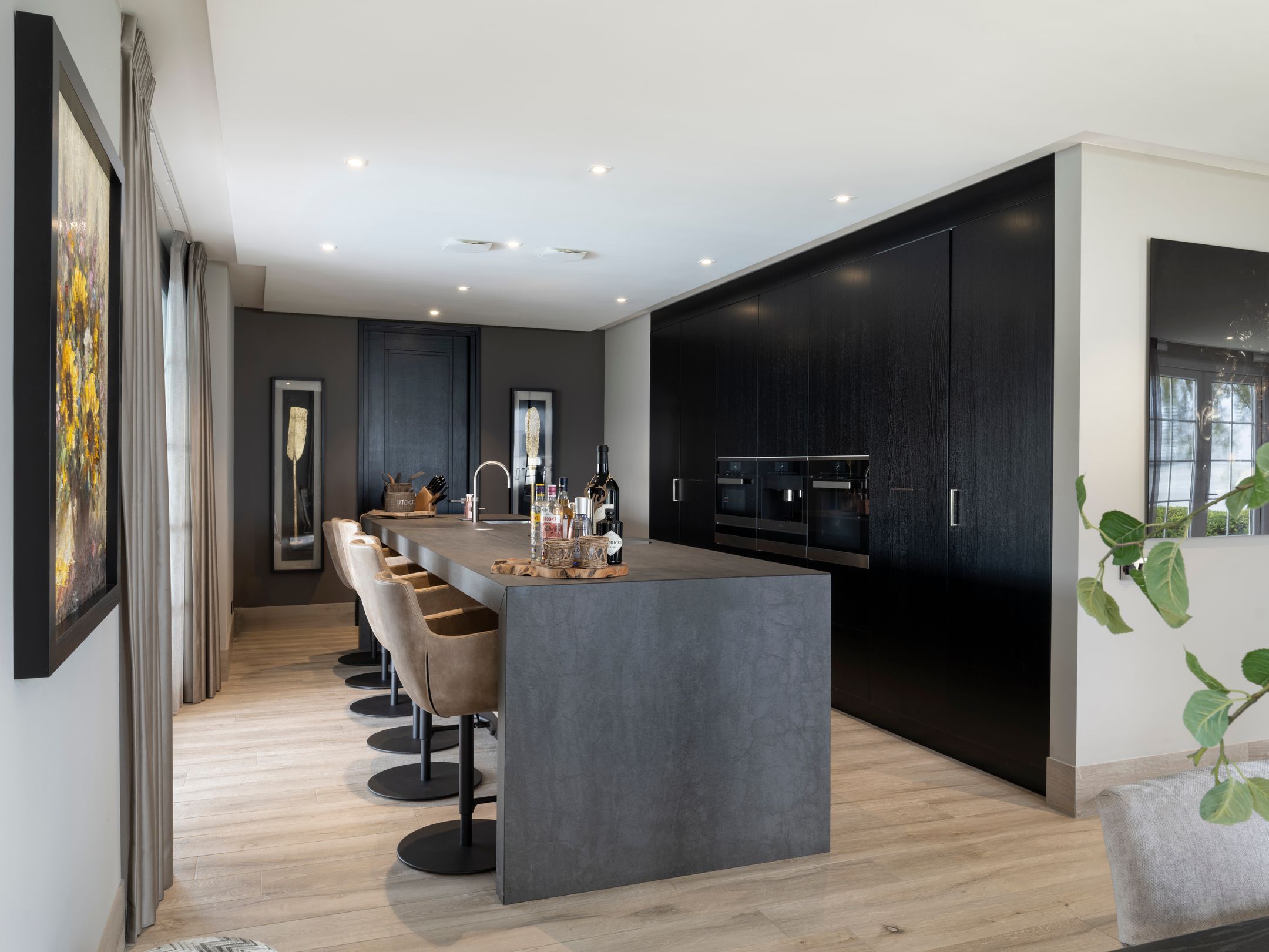 Photo 12 of Zeedijk 2-K