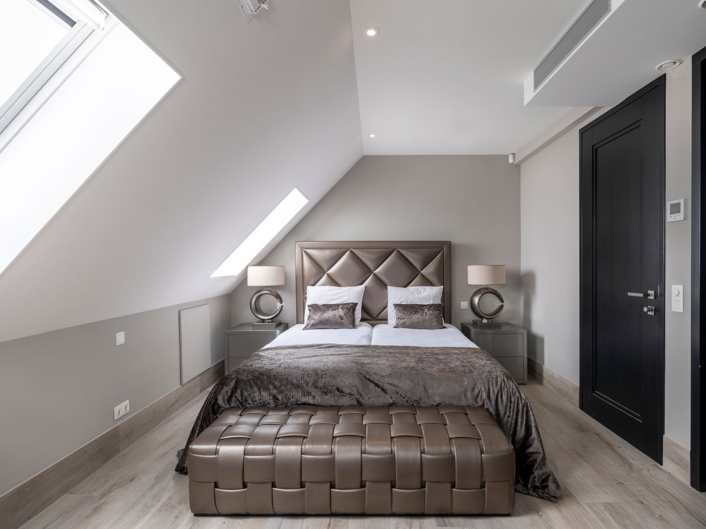 Photo 20 of Zeedijk 2-K