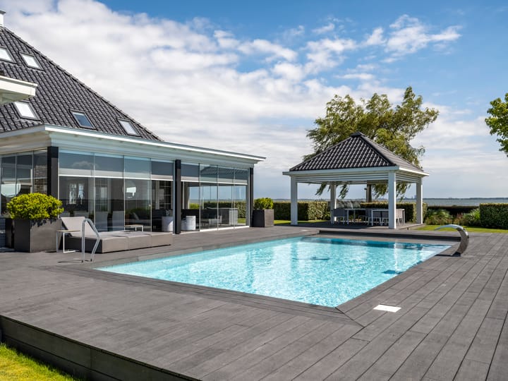 Photo 37 of Zeedijk 2-K