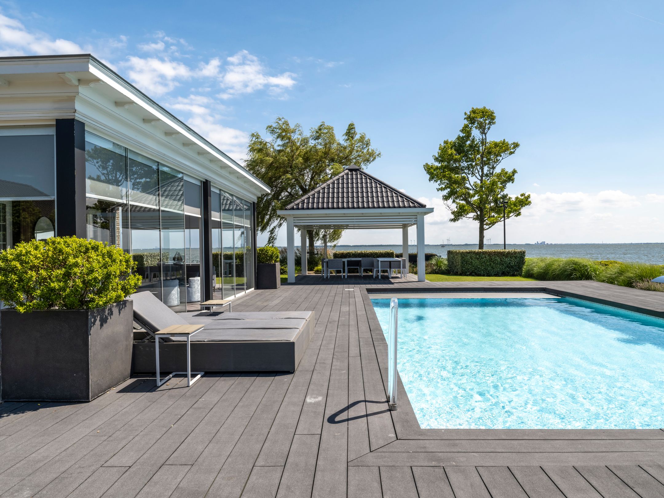 Photo 39 of Zeedijk 2-K