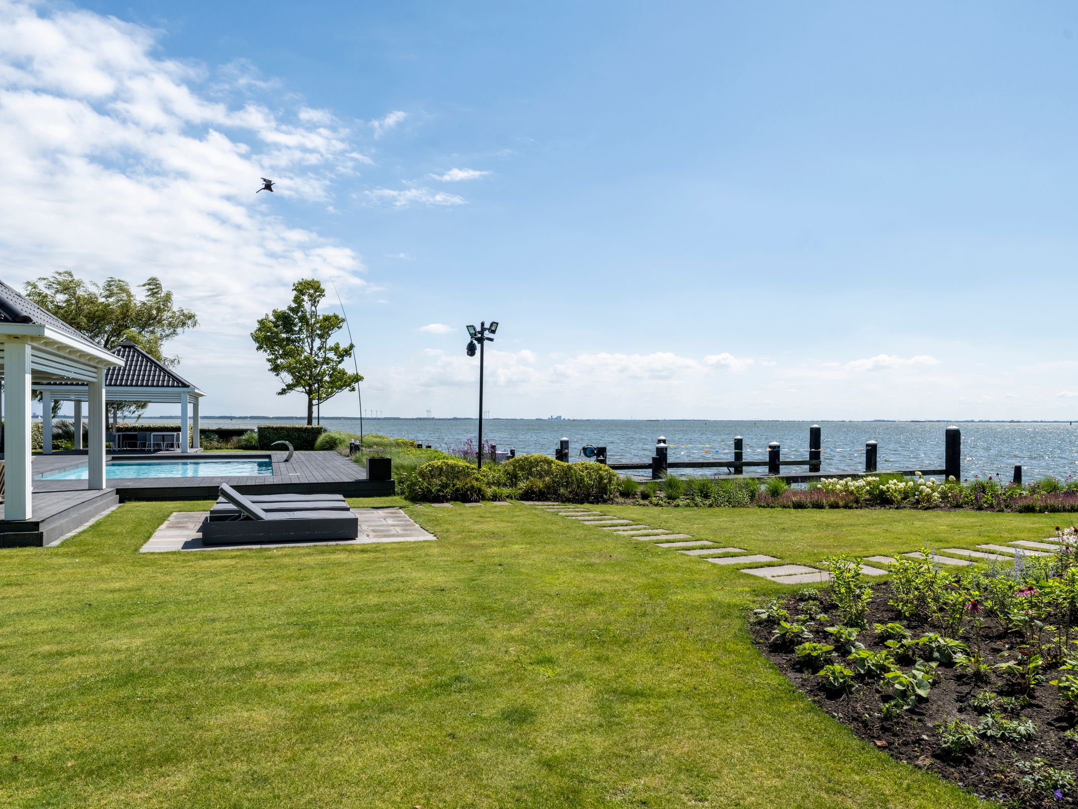 Photo 42 of Zeedijk 2-K