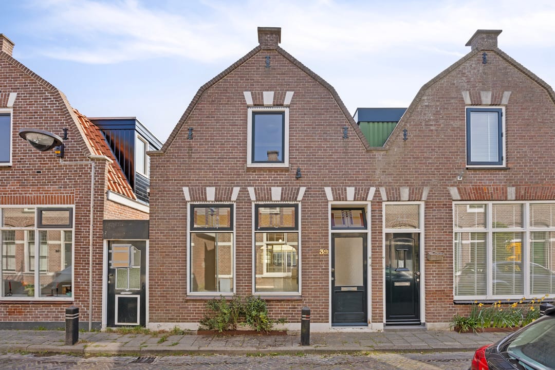 Photo 1 of Landstraat 39