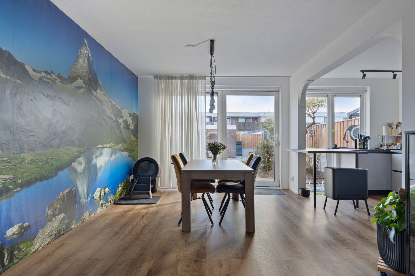 Foto 10 van Rijswijkstraat 1