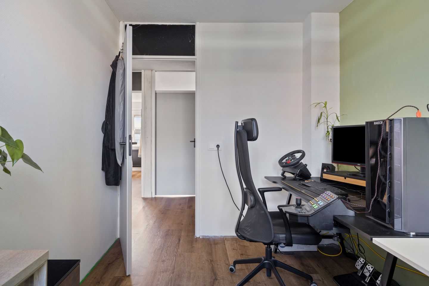 Foto 25 van Rijswijkstraat 1