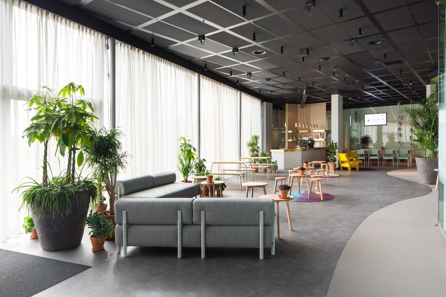 Bekijk foto 4 van Dr. Hub van Doorneweg 195