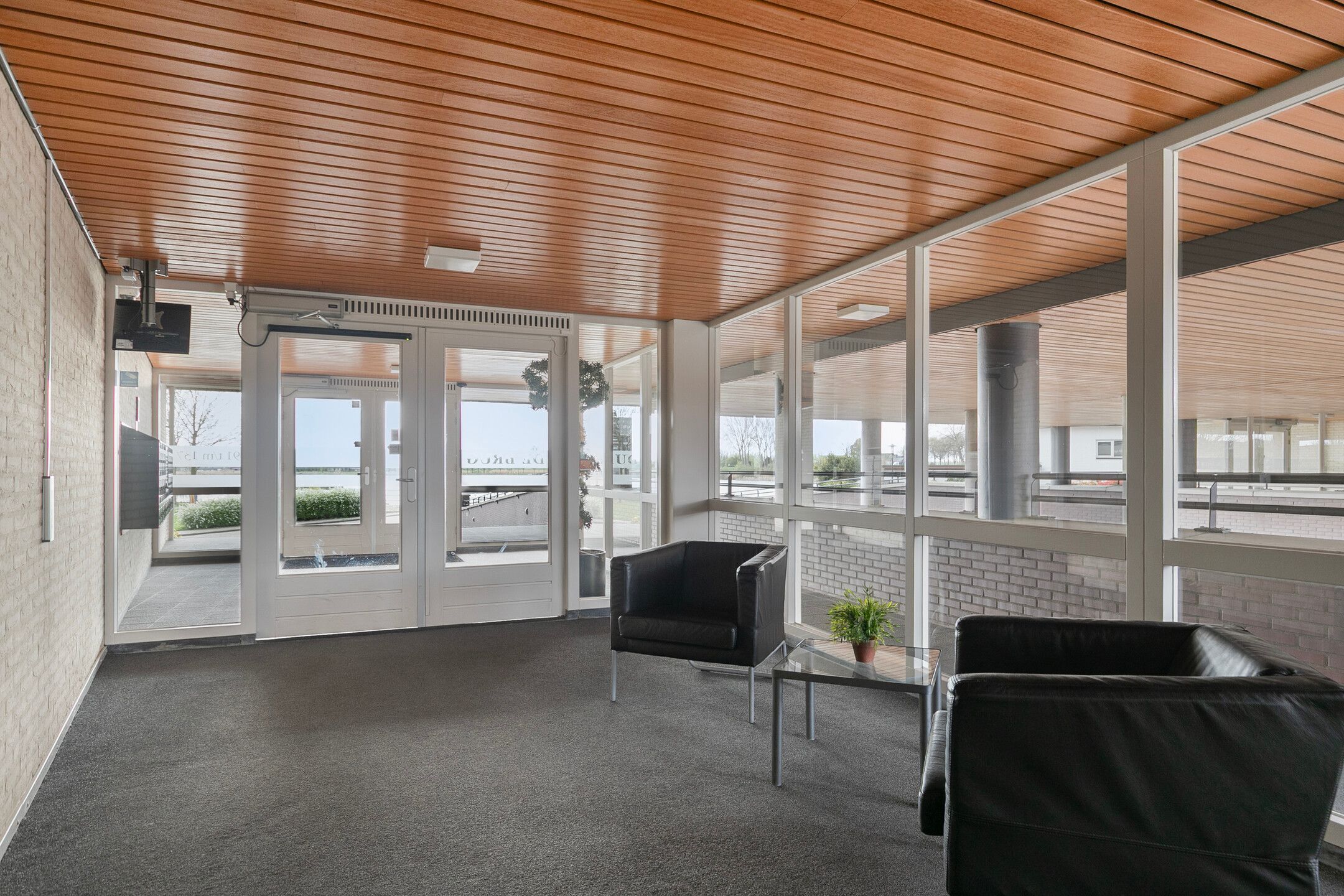 Photo 3 of Waddenring 91