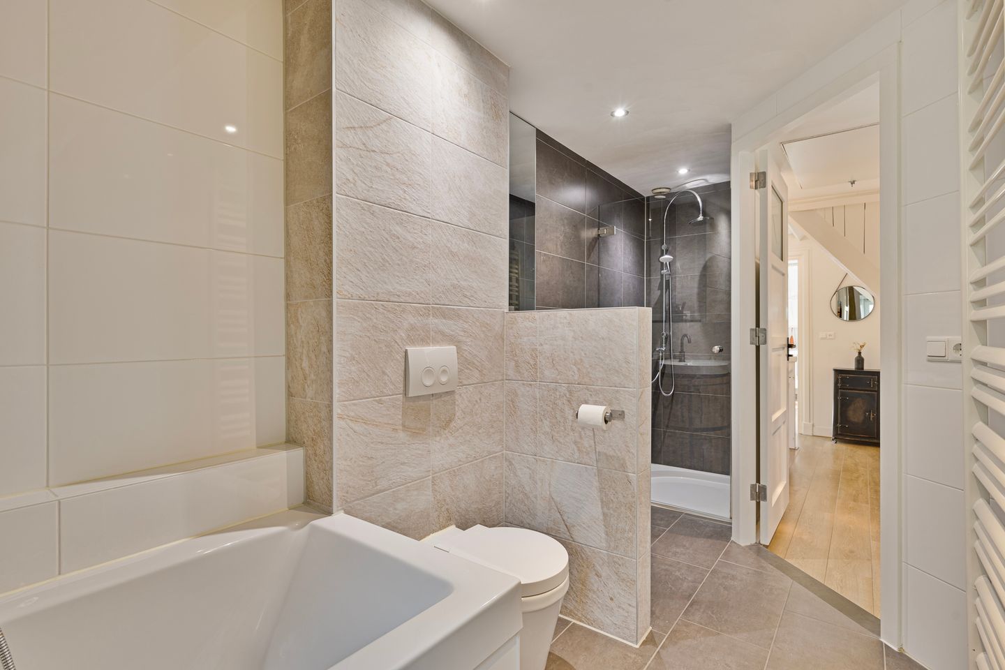 Foto 25 van Ruurlostraat 15