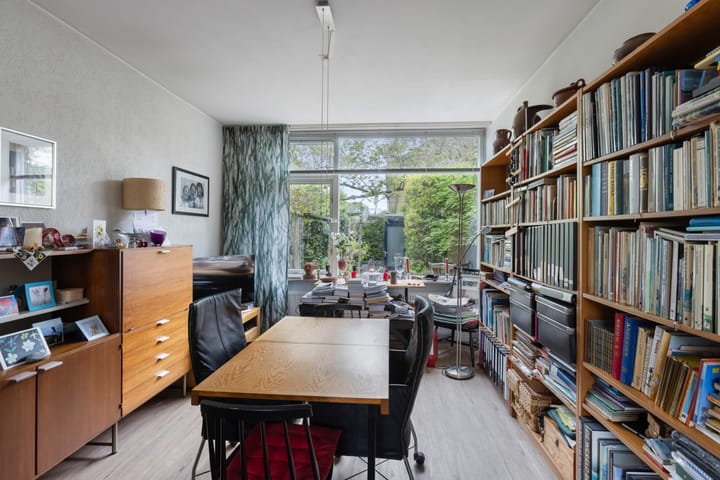 Foto 10 van Regenboogstraat 177