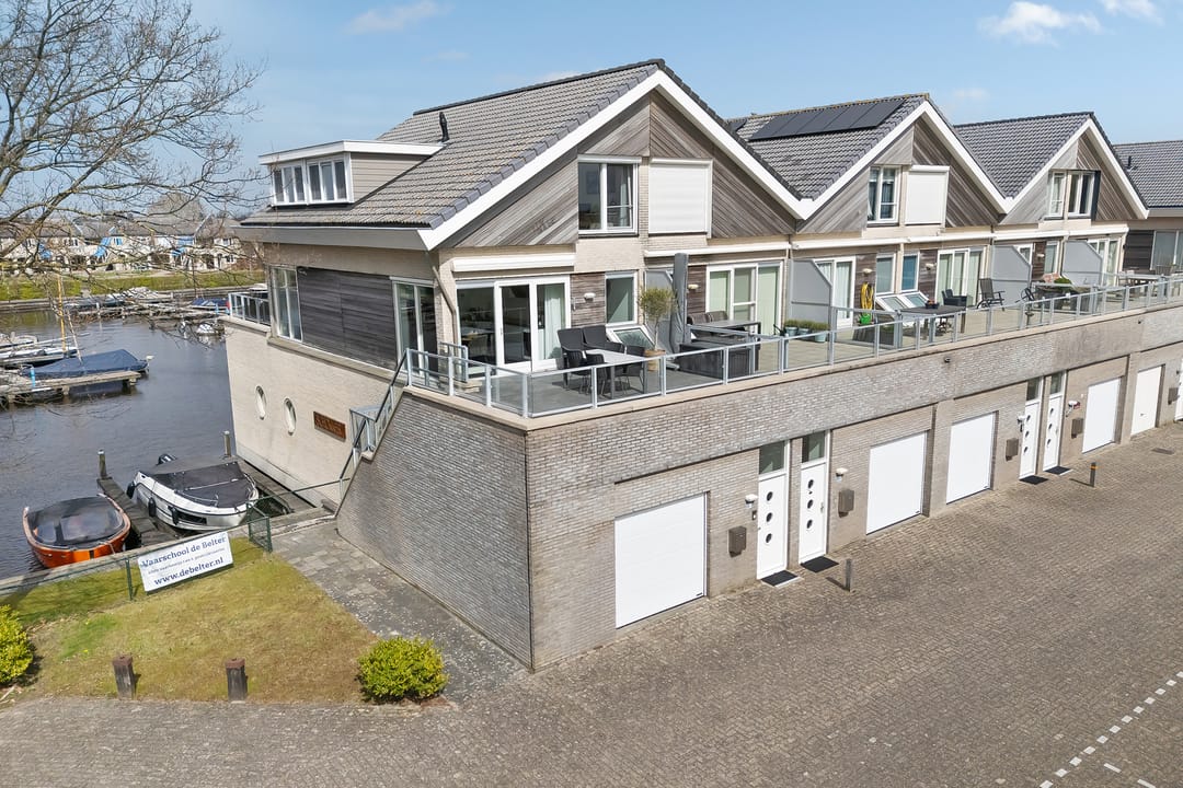 Photo 1 of Veneweg 290-001