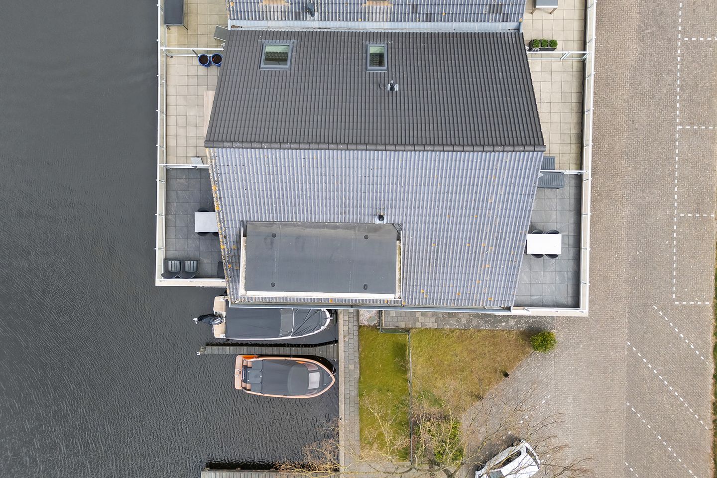 Photo 10 of Veneweg 290-001